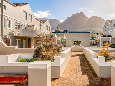 2 Bedroom duplex apartment for sale in Rondebosch Village, Cape Town