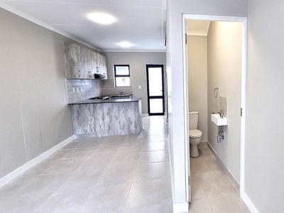 2 Bedroom duplex apartment to rent in Zonnendal, Kraaifontein
