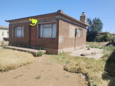 2 Bedroom House for Sale in Sharpeville