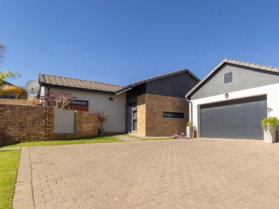 3 Bedroom townhouse - sectional to rent in Amberfield, Centurion