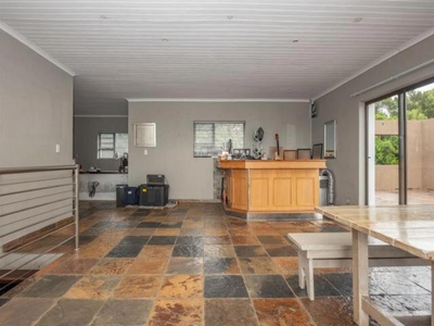 4 bedroom, Port Elizabeth Eastern Cape N/A