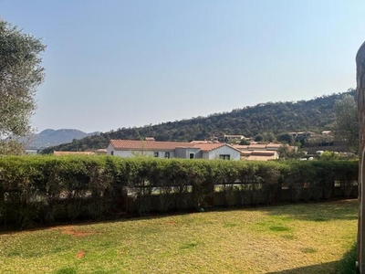 5 bedroom, Hartbeespoort North West N/A