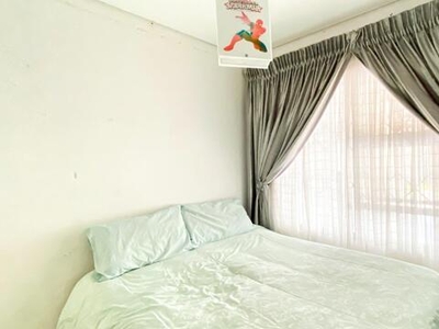 6 bedroom, Akasia Gauteng N/A