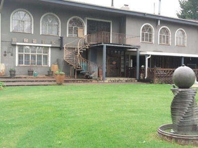 House For Sale In Peacehaven, Vereeniging