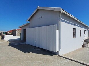 5 Bedroom House For Sale in Port Nolloth