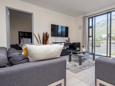 2 Bedroom apartment for sale in Zonnebloem, Cape Town