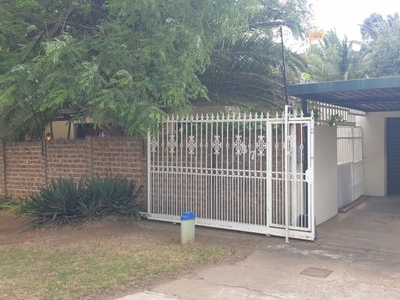3 Bedroom house for sale in Edenvale Central