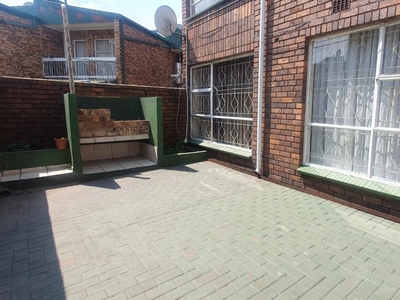 3 Bedroom Townhouse For Sale In Benoni Central