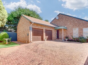 House For Sale in Weltevreden Park, Roodepoort