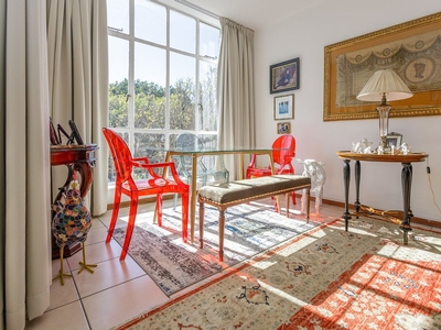 1 Bedroom Flat For Sale in Hyde Park