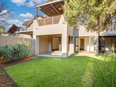 2 Bedroom Apartment For Sale in Douglasdale