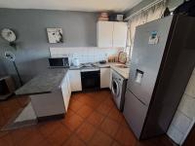 2 Bedroom Apartment to Rent in Rensburg - Property to rent -