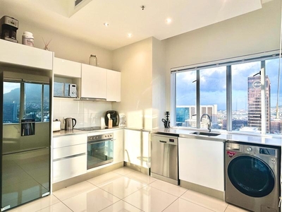 2 Bedroom Flat For Sale in Cape Town City Centre