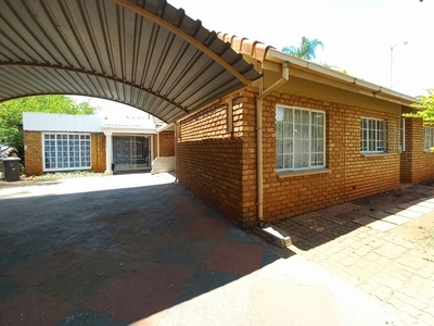 3 Bedroom House For Sale in Newlands