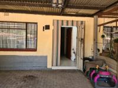 4 Bedroom House for Sale For Sale in Rustenburg - MR605312 -