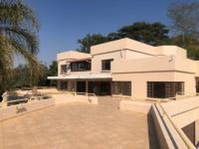5 Bedroom House for Sale For Sale in Safarituine - MR331170