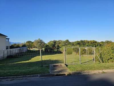 559m² Vacant Land For Sale in Bowtie