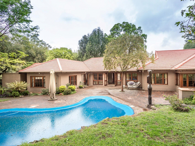 House for sale with 5 bedrooms, Birdhaven, Johannesburg