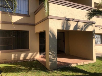 Spacious 1 bed, 1.5 bath apartment ground floor apartment for sale in Sunninghill