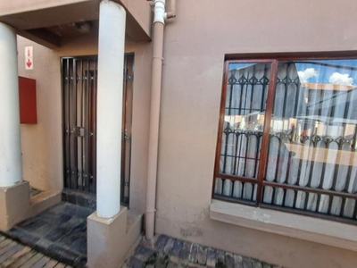 Standard Bank EasySell 2 Bedroom Apartment for Sale in Rensb