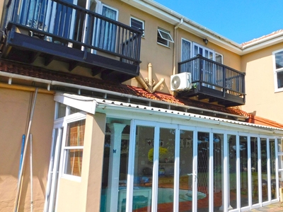 Standard Bank EasySell 6 Bedroom House for Sale in Cato Mano