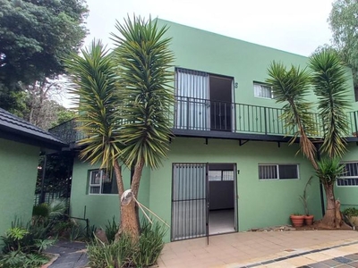 1 Bedroom cottage to rent in Norwood, Johannesburg