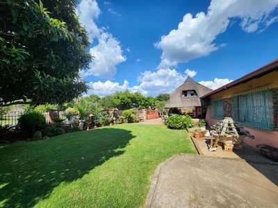4 Bedroom Freehold Sold in Brakpan North