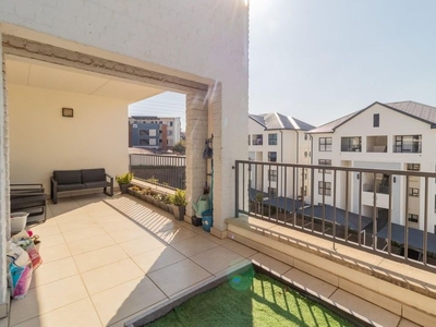 APARTMENT LIVING AT ITS BEST FOR SALE IN GREENSTONE HILL