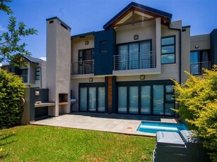 3 Bed Townhouse in The Islands Estate