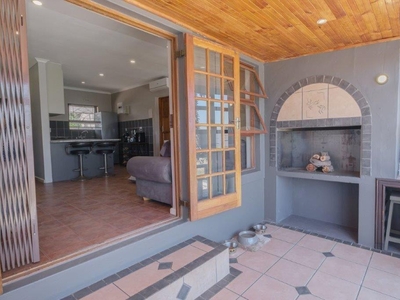 2 Bedroom House for Sale in Protea Village