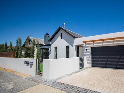 3 Bedroom house for sale in Sitari Country Estate, Somerset West