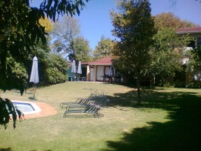 Furnished room in Randburg house to let - Johannesburg