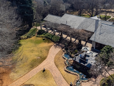 Lodge for sale with 15 bedrooms, Magaliesburg, Krugersdorp