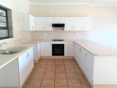 6 Bedroom House Sold in Summerstrand
