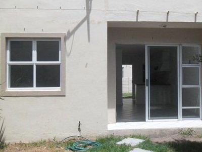 2 Bedroom apartment rented in Paarl Central