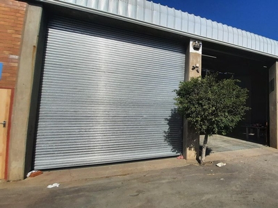530m² Warehouse For Sale in Springfield