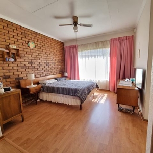 3 Bedroom House For Sale in Fauna Park