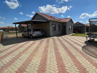 2 Bedroom house for sale in Mangaung, Bloemfontein