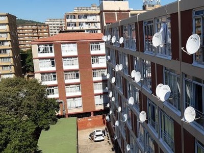 2 Bedroom Apartment For Sale in Pretoria Central