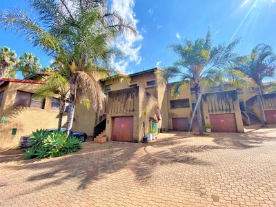 3 Bedroom Townhouse For Sale in Garsfontein - 7936 Wandelpark 522 Alsatian Drive