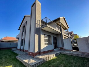 3 Bedroom Townhouse For Sale in Wild Olive Estate