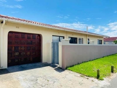 3 Bed House in Lolo Park