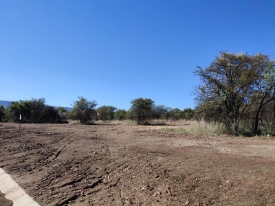 372 m² Land available in Melodie
