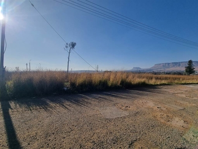 928 m² Land available in Harrismith