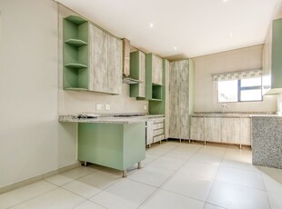 2 Bedroom Apartment Rented in Northcliff