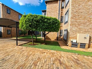 3 Bed Apartment in Wilgeheuwel