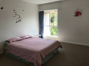 3 bedroom apartment in Rondebosch, Cape Town - Cape Town