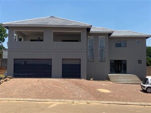 4 Bed House in Ruimsig