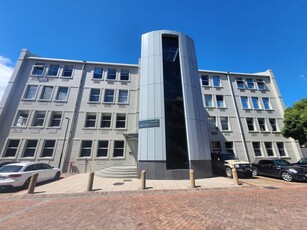 433m² Office To Let in Easy Pay House, Rondebosch