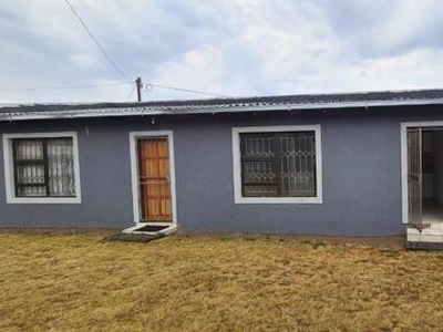 Apartment For Rent In Crystal Park, Benoni